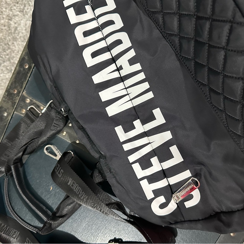 Steve Madden Black Logo Lined Tote - Picture 4 of 8